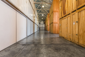 Trasters, Guardamobles Serveis Laser