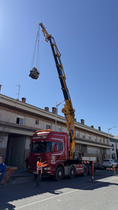 TRANSPORTES GRÚAS Y EXCAVACIONES