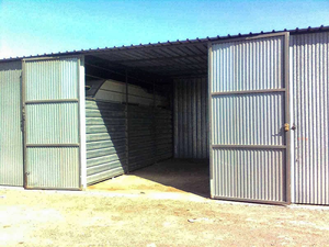 - LocalesyTrasteros.com