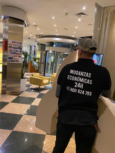 Mudances econòmiques 24h