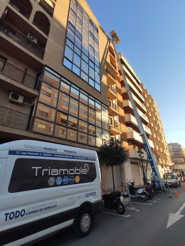 Triamoble