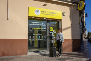 Stow Your Bags