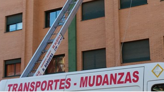 Elevadores y Mudanzas R.