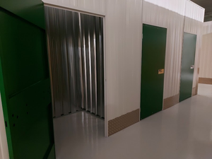Box rent self storage