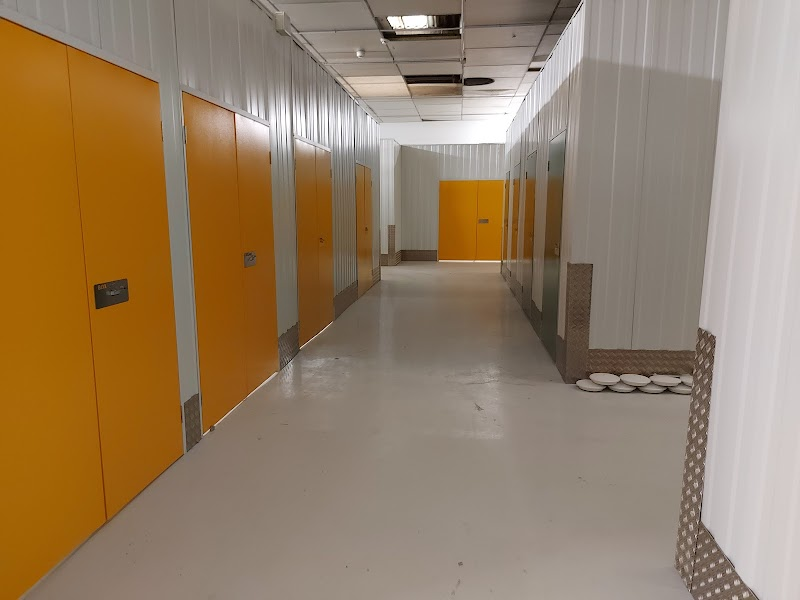 Box rent self storage