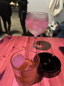 EL TRASTERO bar de